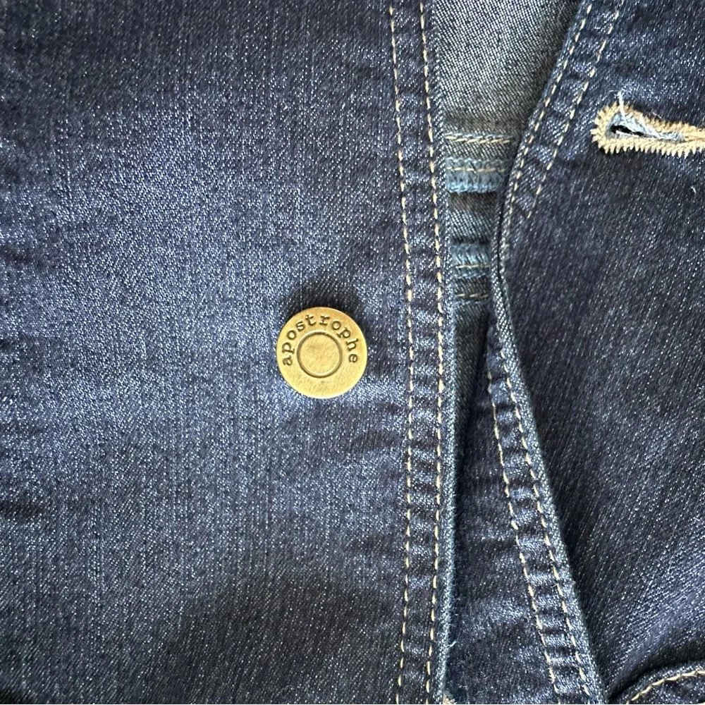 Apostrophe Stretch Fit Light Denim Jean Jacket Size 2 - Picture 5 of 5